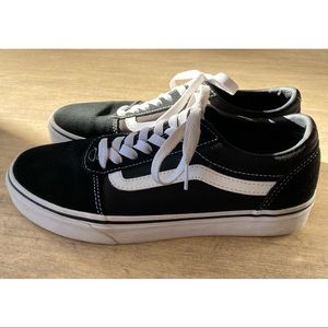 VANS Black Old Skool Sneakers